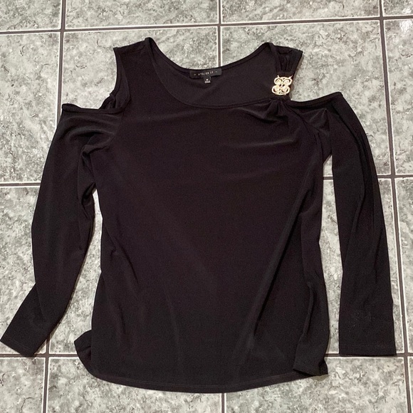Tops - Atelier 29 Black Top size M